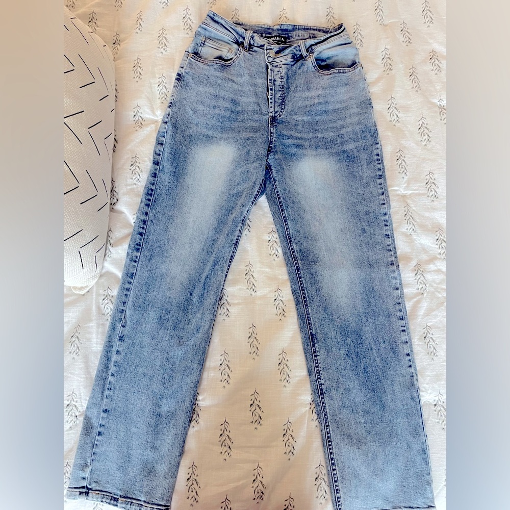 Rehab Lab Womens High Waisted Jeans. Size M.